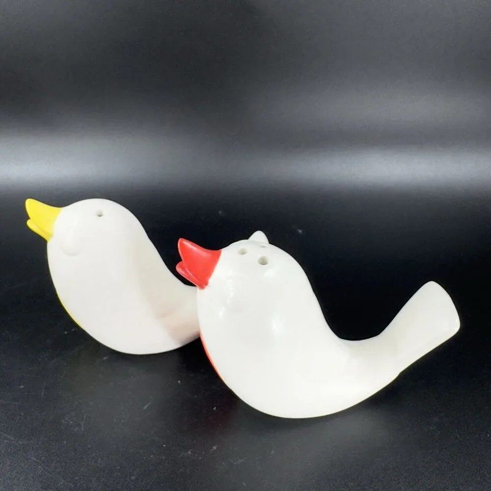 Target Ceramic Bird Salt And‎ Pepper Shaker Set 2 Shakers Red Yellow Painted Set